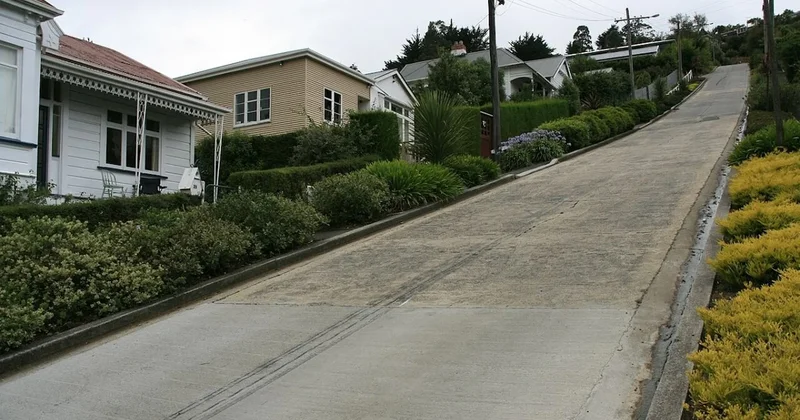 Bu sokağın zirvesine çıkmak başarı sayılıyor: Adım atmak bile çok zor Sözcü Gazetesi