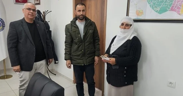 Bulanık ta örnek davranış: Para dolu cüzdan sahibine teslim edildi Muş Haberleri