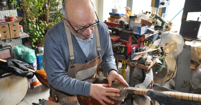 Kars ta 73 yaşındaki usta, kaybolan tar geleneği için çırak arıyor Tar ustası Salih Şahin: Bu sanat yok olmasın Kars Haberleri