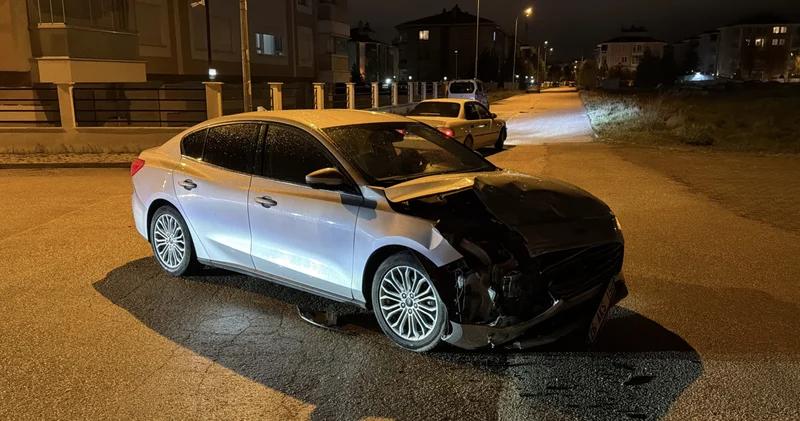 117 bin lira ceza! Ehliyetsiz ve alkollü sürüsü çarpıştı Son dakika haberleri