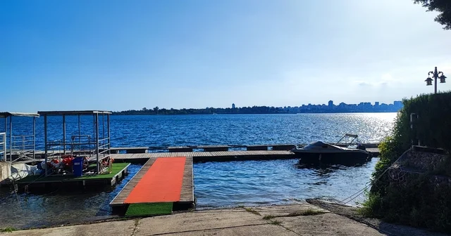 Adana da baraj gölünde boğulma tehlikesi geçiren genç hastaneye kaldırıldı Adana Haberleri