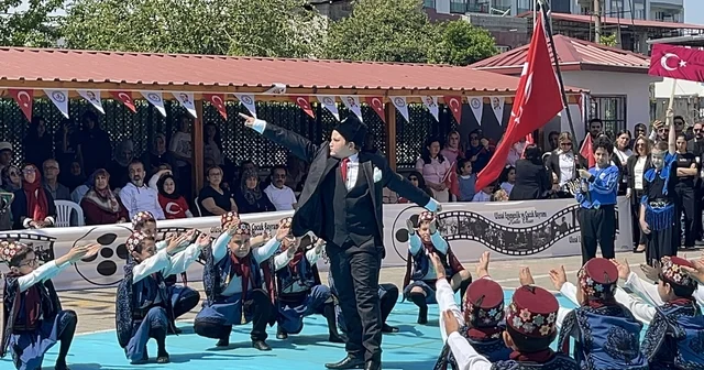 Miniklerden büyük mesaj: Savaşlar Dursun, Dünya Çocuklara Kalsın Osmaniye Haberleri