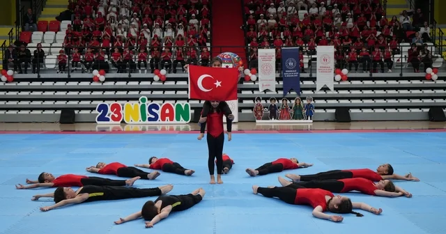 Kırıkkale de 23 Nisan etkinlikleri renkli görüntülere sahne oldu Kırıkkale Haberleri