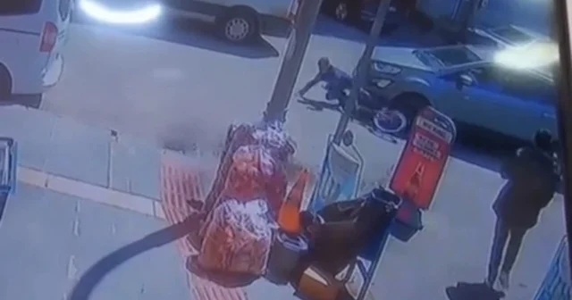 Batman da bisikletiyle otomobilin altına giren çocuk metrelerce sürüklendi: O anlar kamerada Batman Haberleri