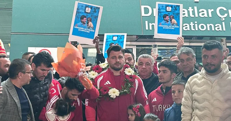 Rıza Kayaalp’e Ankara’da coşkulu karşılama