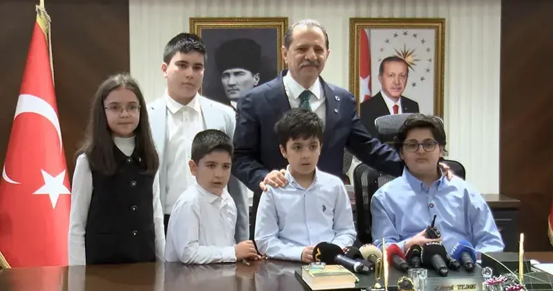 İstanbul İl Emniyet Müdürü Yıldız, 23 Nisan da koltuğunu şehit çocuğuna devretti