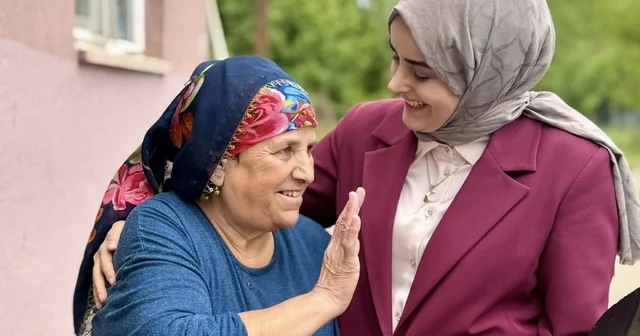 Sebahat teyzenin duası Kaymakam Kılıç ı duygulandırdı Bilecik Haberleri