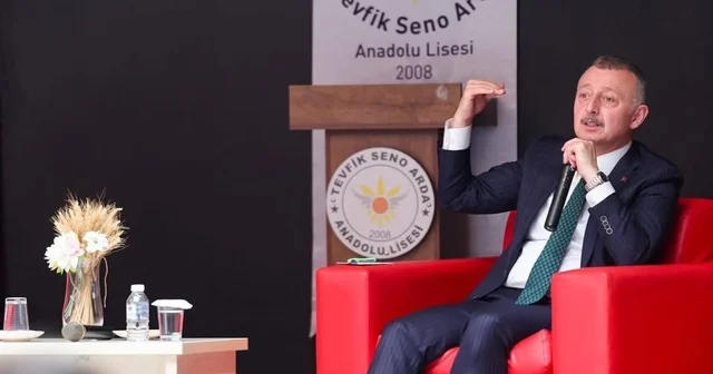 Liseli öğrenciler sordu Başkan Büyükakın cevapladı Kocaeli Haberleri