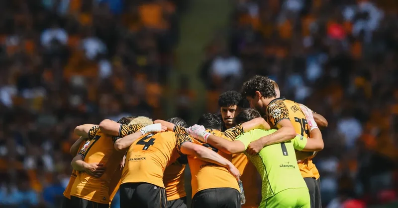 Wembley’den Trabzonspor’a müjde! Hull City yükseldi, kasa doldu