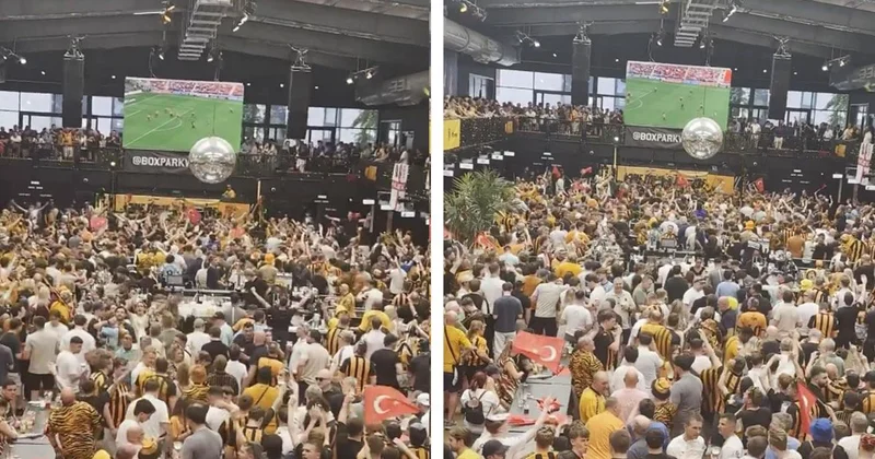 Hull City taraftarları, final maçını Türk bayraklarıyla bekliyor