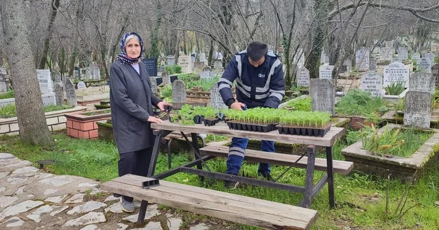 Büyükşehir in mezarlıklarda bayram hazırlığı sürüyor Uncalı ile Kurşunlu Mezarlığı arasında ring seferleri Antalya Haberleri