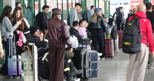Kocaeli de otogarda bayram yoğunluğu: Biletler tükenmiş durumda Sezon öncesi bu 9 günlük tatilin olması bize can suyu oldu Kocaeli Haberleri