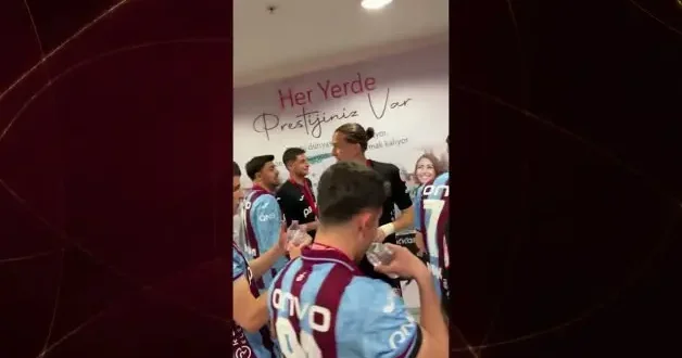 Fatih Tekke ye sürpriz kutlama: Bir ilki yaşadı