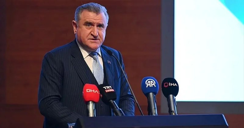 Bakan Bak tan Dursun Özbek e tebrik