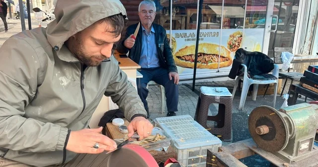 Tavşanlı da kurbanlık bıçak ve satırlar bilenmeye başladı Kütahya Haberleri