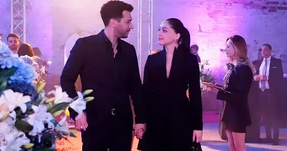 Zeynep Tecer göz kamaştırıyor