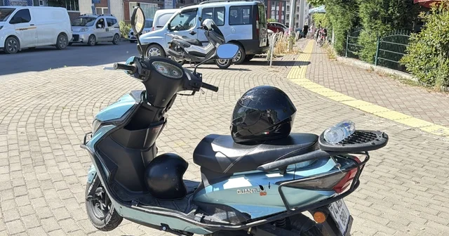 Kamyondan yola dökülen mazot, kazaya neden oldu Bartın Haberleri Habertürk Yerel Haberler