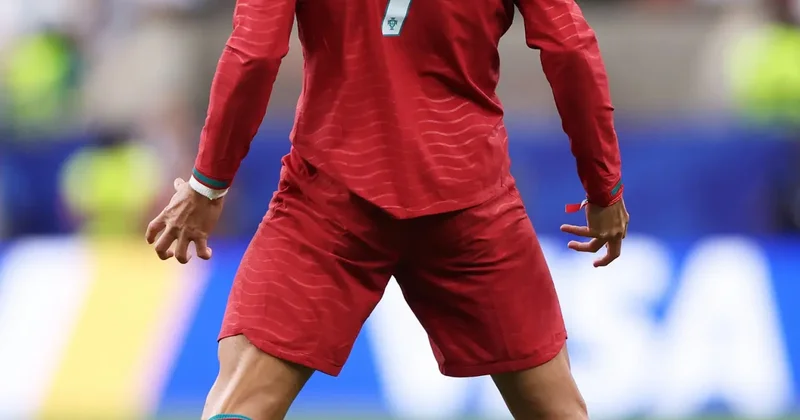 Dünya Kupası tarihine altın imza! Ronaldo tek bir golle rekorları altüst etti