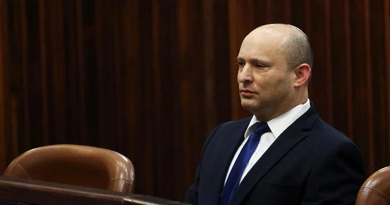 Eski İsrail Başbakanı Bennett: İsrail askerlerinin Lübnan da ateş etmeleri yasak