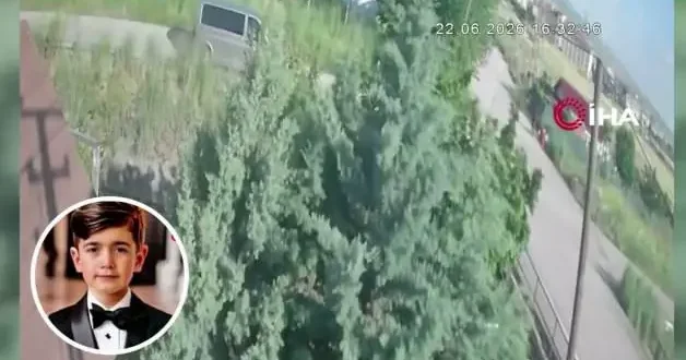Feci kaza saniye saniye kaydedildi: Scooterlı çocuk aracın çarpmasıyla hayatını kaybetti