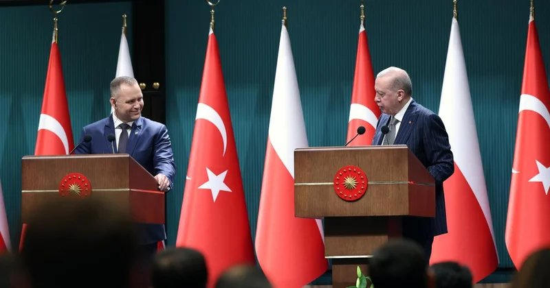 Polonya Cumhurbaşkanı: NATO Zirvesi nin Ankara da düzenlenmesi nedeniyle Türkiye yi tebrik etmek istiyoruz