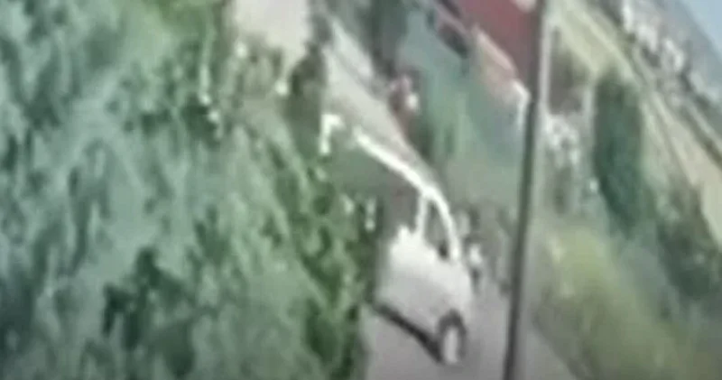 Hafif ticari araç skutere çarptı: 11 yaşındaki çocuk kurtarılamadı Ankara Haberleri