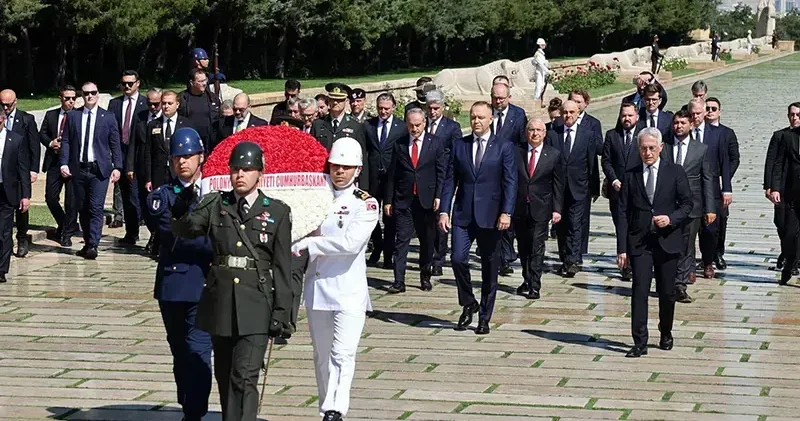 Polonya Cumhurbaşkanı Nawrocki, Anıtkabir i ziyaret etti