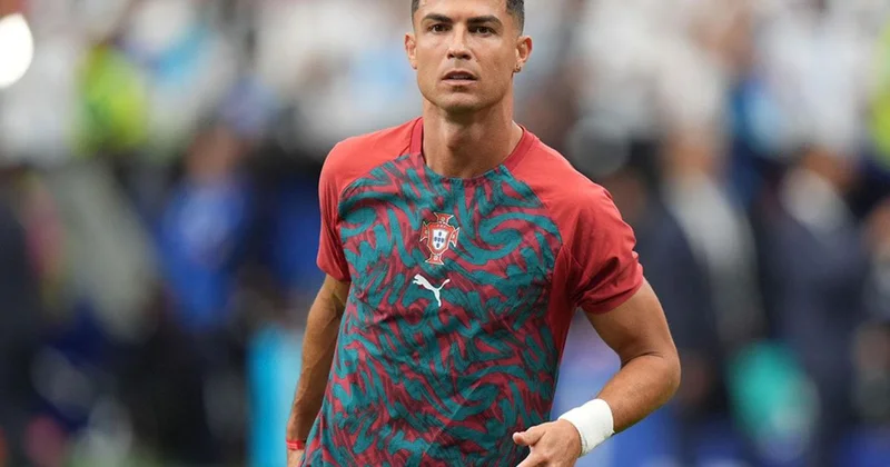 Messi nin ardından Cristiano Ronaldo da tarihe geçti