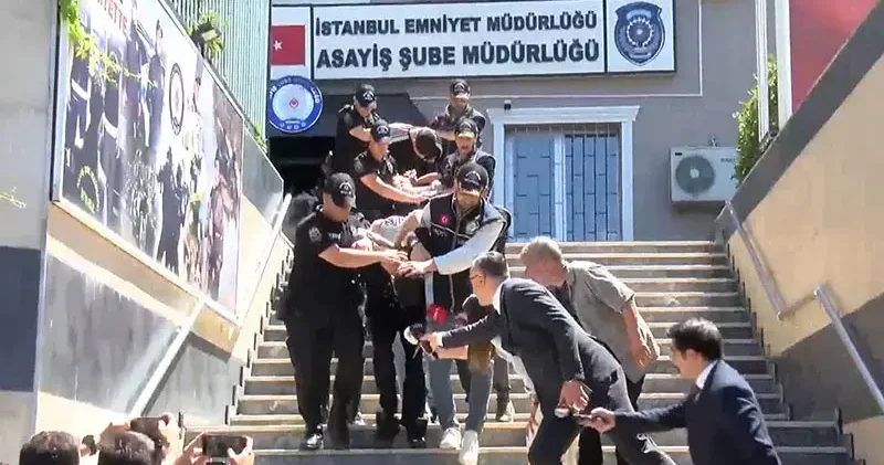 Erhan Karaal ı kaçıran şüphelilerin Kocaeli de yakalandığı görüntüler ortaya çıktı