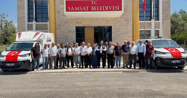 Başkan Fırat, iki aracı şahsi bütçesi ile alarak belediyeye hibe etti Adıyaman Haberleri Habertürk Yerel Haberler