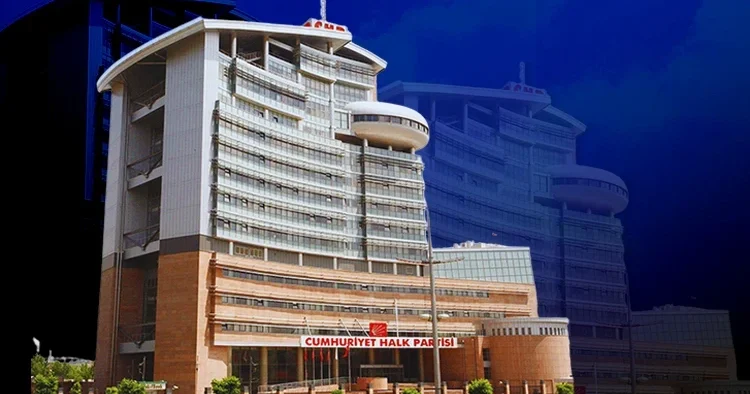 CHP de deprem: Antalya İl Başkanı ve Kayseri İl Başkanı görevden alındı