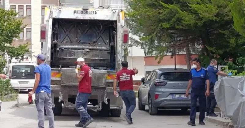 Kötü koku harekete geçirdi: Evden çıkanlar şoke etti! Tam 1 ton...