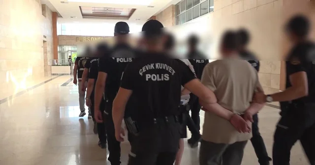Avrupa ülkelerini hedef alan dolandırıcılık şebekesine operasyon: 5 tutuklama Antalya Haberleri Habertürk Yerel Haberler