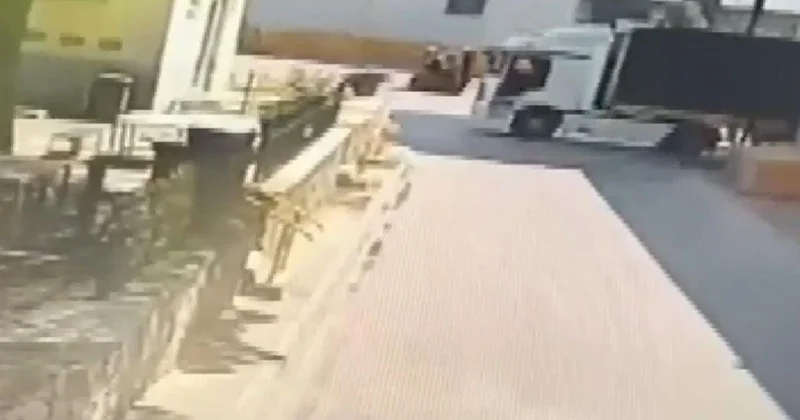 Feci kazada hayatını kaybeden talihsiz kadının son anları kameraya yansıdı