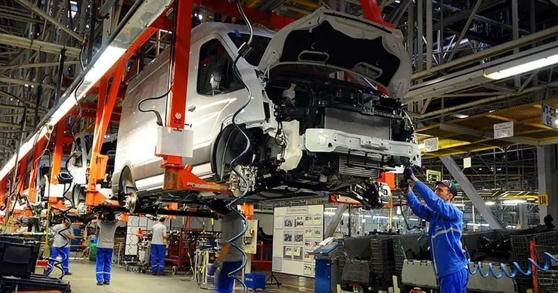 Flaş karar: Otomotiv devi üretimi durduruyor! İşte, sebebi...