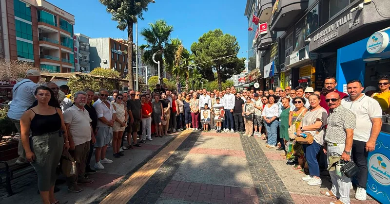 CHP de Aydın il yönetimi ile İzmir deki 7 ilçe örgütü toplu halde istifa etti