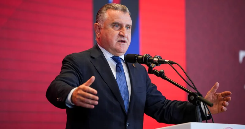 Gençlik ve Spor Bakanı Osman Aşkın Bak: Sporun birleştirici gücünü kullanmak zorundayız!