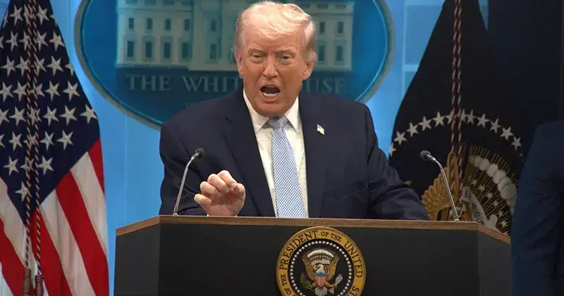 Trump: Husiler saldırılara devam ederse İran ı sorumlu tutacağız