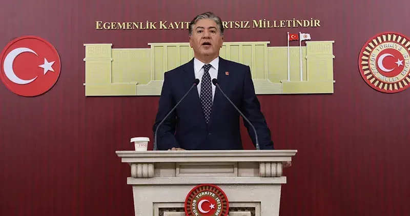 CHP li Emir: Yeni bir yolculuğa çıkmak için resmi işlemleri sürdürüyoruz