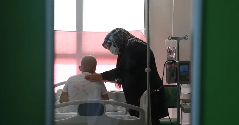 Lösemi hastası oğluyla hastane odasında 9 aylık yaşam nöbeti