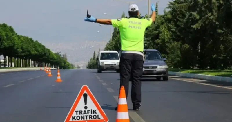Eyüpsultan’da akrobatik hareket yapan 58 motosiklet sürücüsü yakalandı