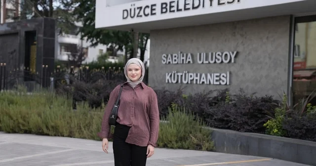 1,5 yıl boyunca her gün o kapıya geldi Türkiye derecesi yaptı Ravza Yıldırım Yatağın olduğu bir odada ders çalışmak zordur Başarı hikayelerinin başrolünde kütüphaneler Düzce Haberleri Habertürk Yerel Haberler