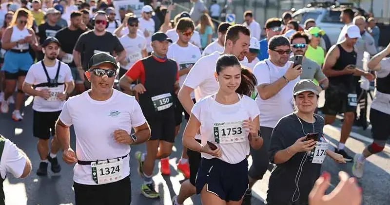 Yeşilay Yarı Maratonu, İstanbul’un tarihi rotalarında gerçekleştirildi