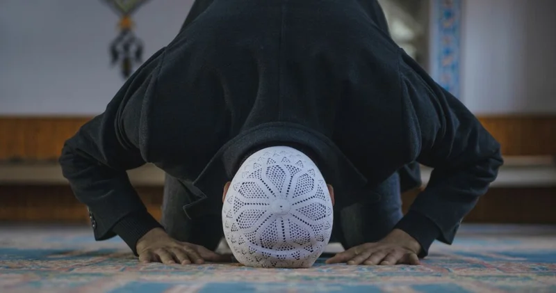 MEVLİD KANDİLİ NAMAZI KILINIŞI Mevlid Kandili namazı nasıl kılınır, kaç rekat ve hangi dualar okunur?