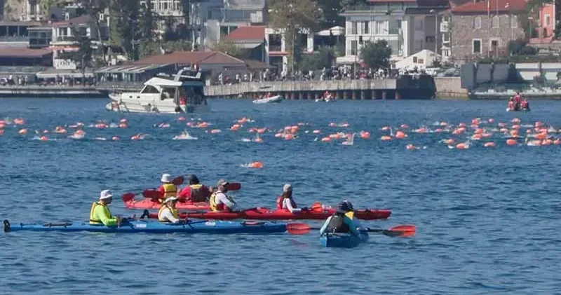 38’inci Boğaziçi Kıtalararası Yüzme Yarışı nda Kanlıca dan Kuruçeşme ye kulaç attılar