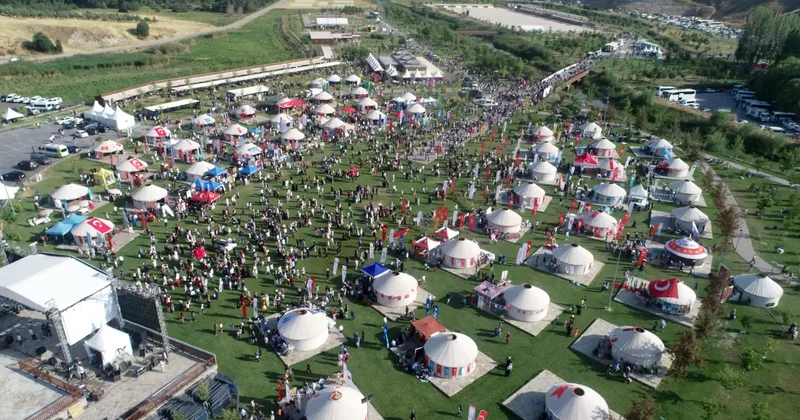 Malazgirt Zaferi’nin 955. yıl dönümü Ahlat’ta başladı! Tarihi miras yeniden canlandı