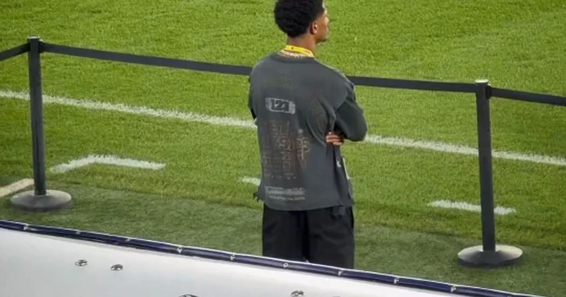Jayden Oosterwolde, Fenerbahçe tribünlerini son kez izledi