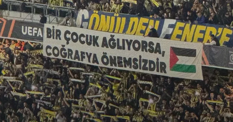 Fenerbahçe taraftarından Filistin için anlamlı pankart