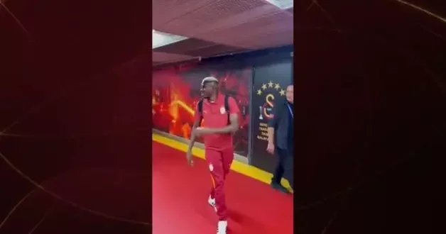 Tahtını elinden almıştı! Osimhen den Burak Yılmaz için tek cümlelik yanıt