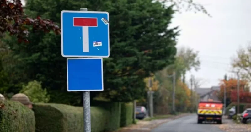 Bir anda trafik levhaları değişti: Kimse anlamını bilmiyor Sözcü Gazetesi